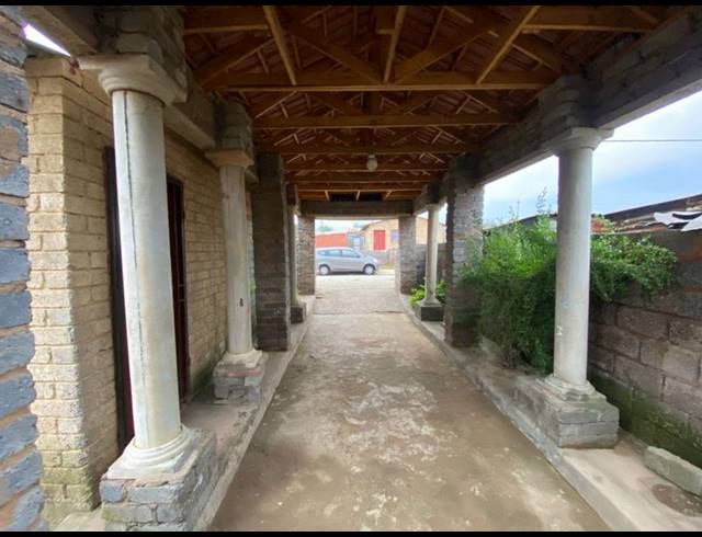 2 BEDROOM HOUSE FOR SALE IN TSHEPISONG